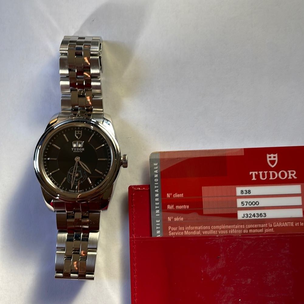 Tudor Glamour Double Date